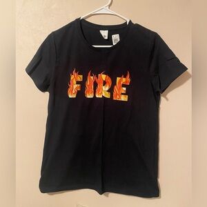 NWOT Fire costume tshirt size small
